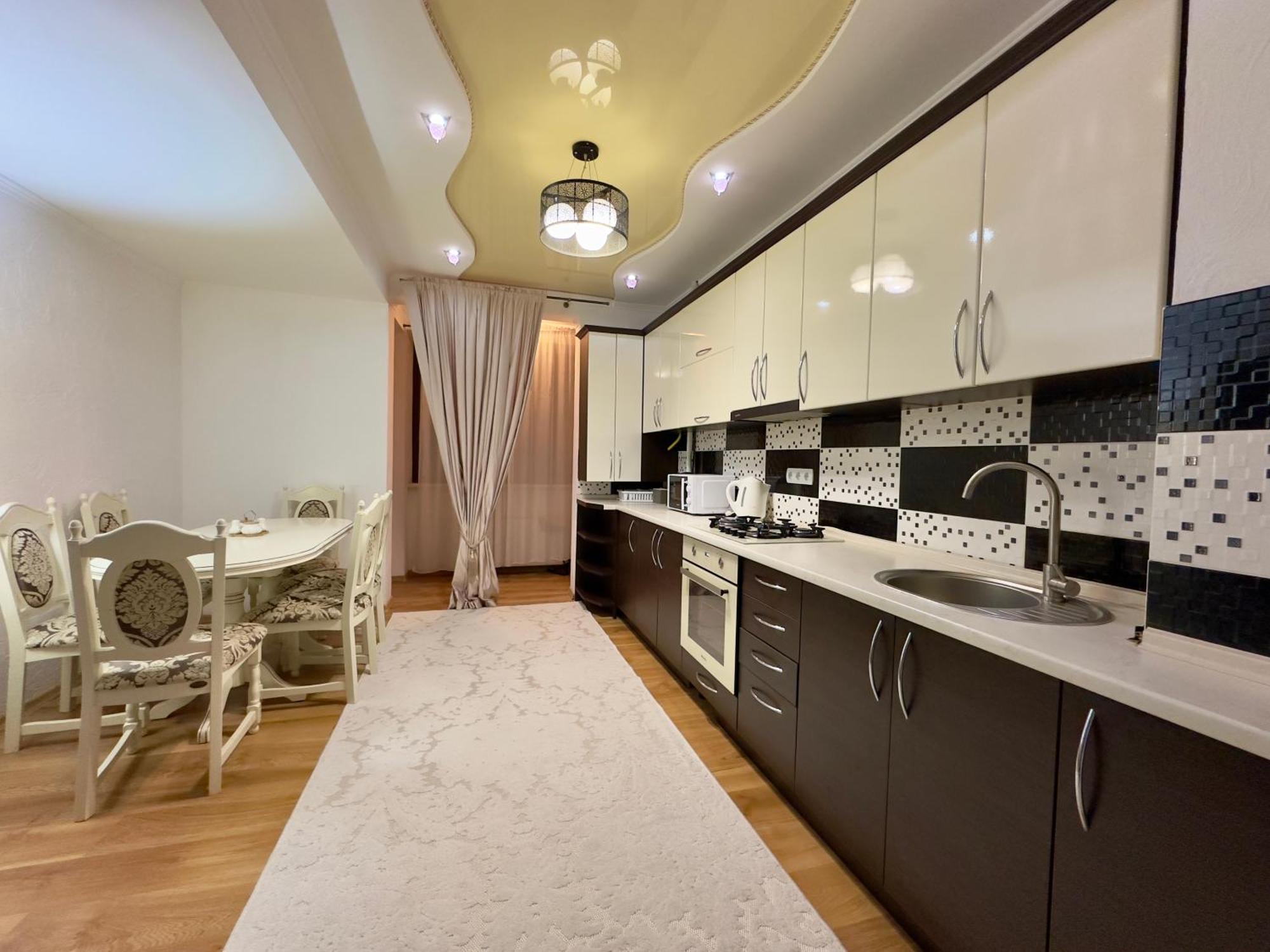 Bernardazzi Grand Hotel Chişinău Værelse billede